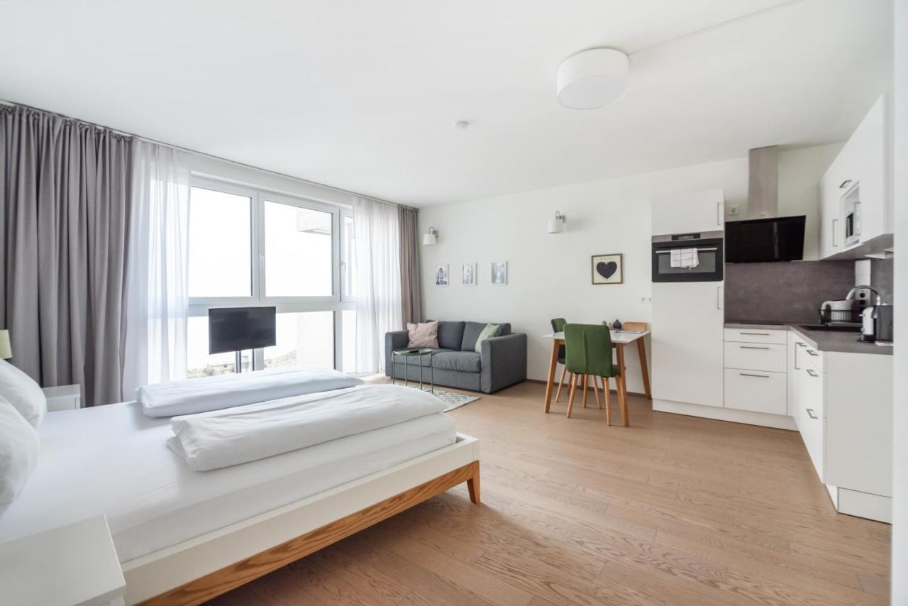 Appartement Quiet And Cozy Next To Mariahilfer Strasse And Naschmarkt With Ac, Minimum 30 Nights