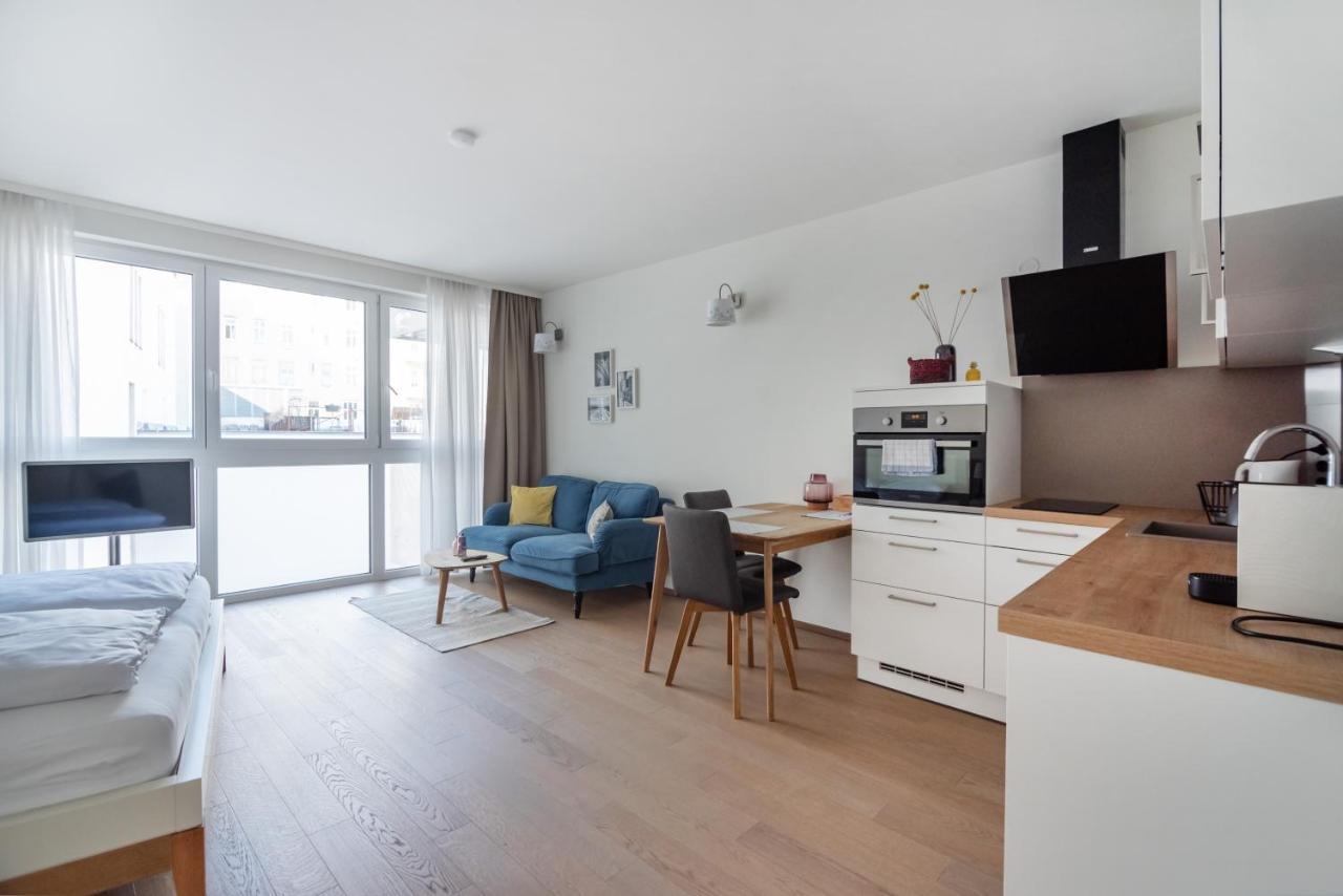 Quiet And Cozy Next To Mariahilfer Strasse And Naschmarkt With Ac, Minimum 30 Nights Appartement Wenen